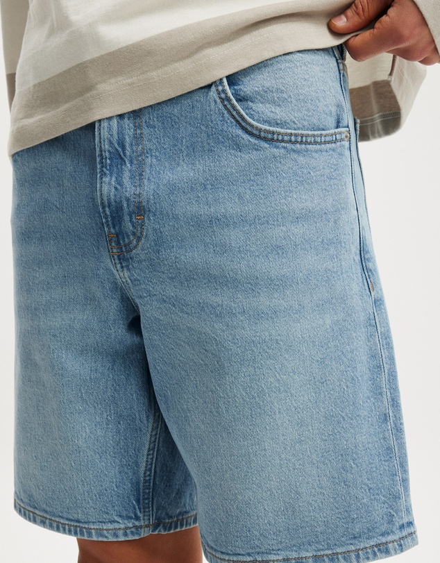 Cotton On - Loose Straight Denim Short