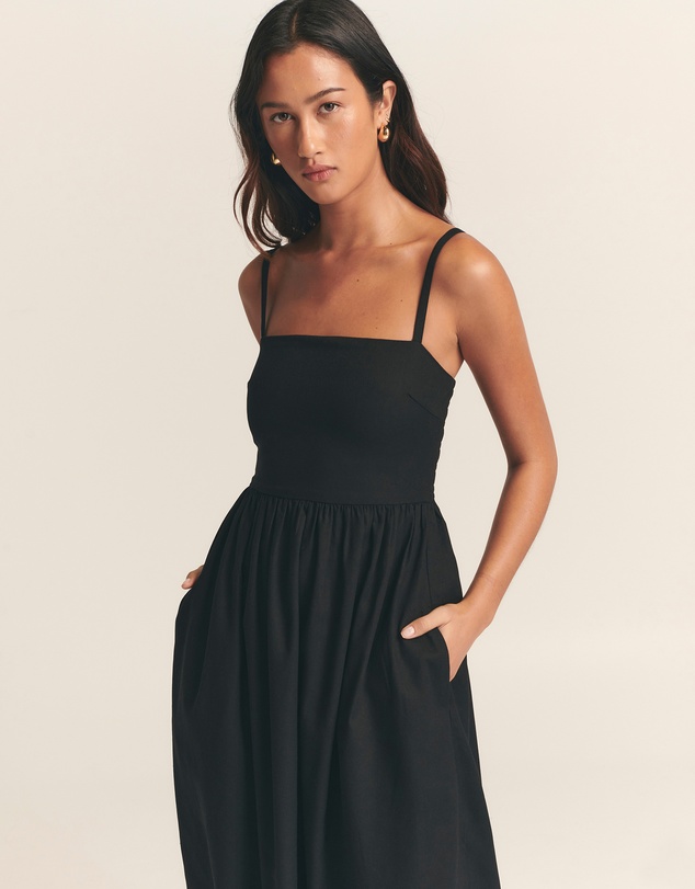 ST MRLO - Lanah Midi Dress