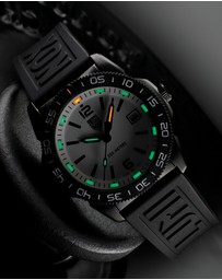 Luminox - Luminox Pacific Diver Ripple Diver Watch