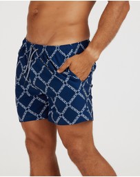 DUKiES - Sicily Short