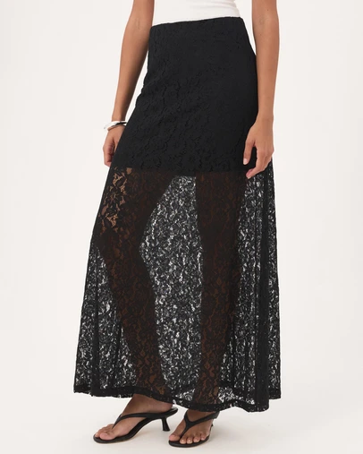 Atmos&Here - Curvy Molly Lace Maxi Skirt