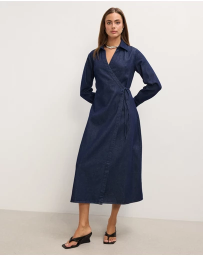 The Fated - Twila Chambray Midi Dress
