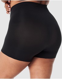 Spanx - Everyday Seamless Shaping Shorty