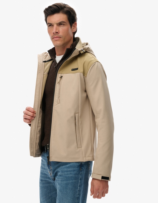 Superdry - Hooded Softshell Tech Trekker