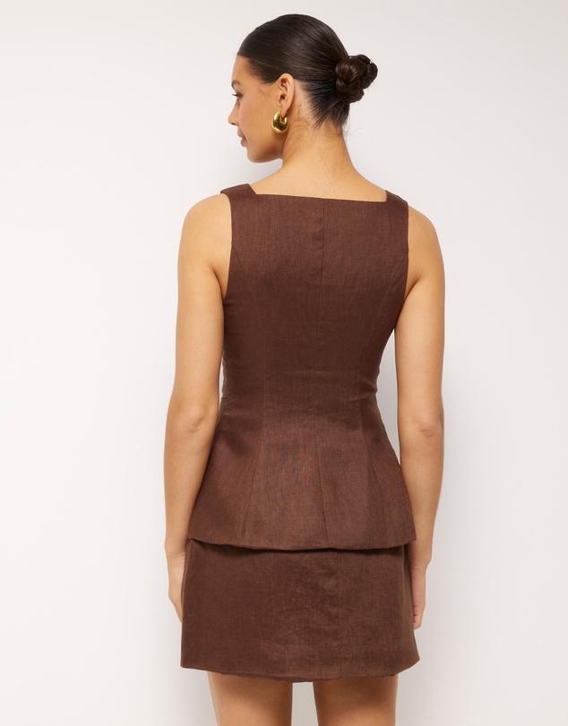 AERE - Straight Neck Vest