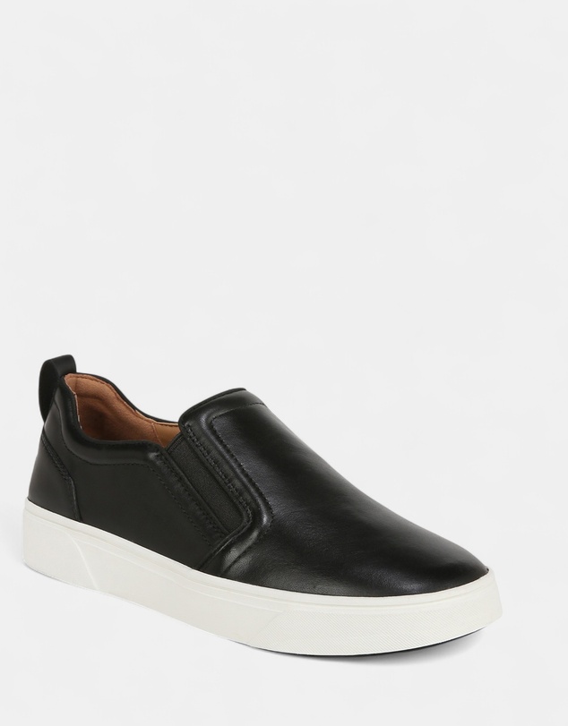 Vionic - Kimmie Sneaker - Black
