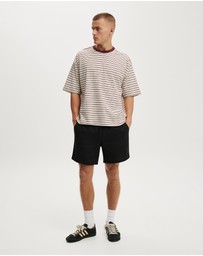 Cotton On - Cropped Fit T-Shirt