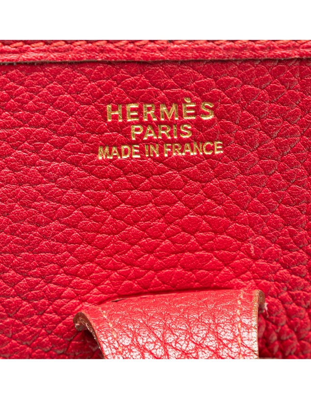 Pre-Loved by Azura Reborn - Pre-Loved hermes Elegant Leather Shoulder Bag with Adjustable Strap Classic Everyday Style and Distinctive Detailing