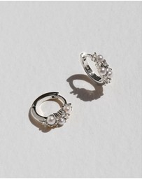 SAINT VALENTINE - Stars & Moons Huggies - Silver