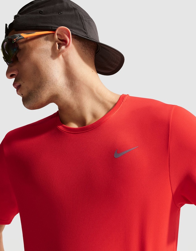 Nike - Nike Miler Dri-FIT UV Short-Sleeve Running Top