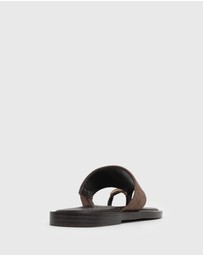 Betts - Dolphin Junior Leather Thong Sandals
