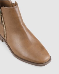 Verali - Hawk Ankle Boots