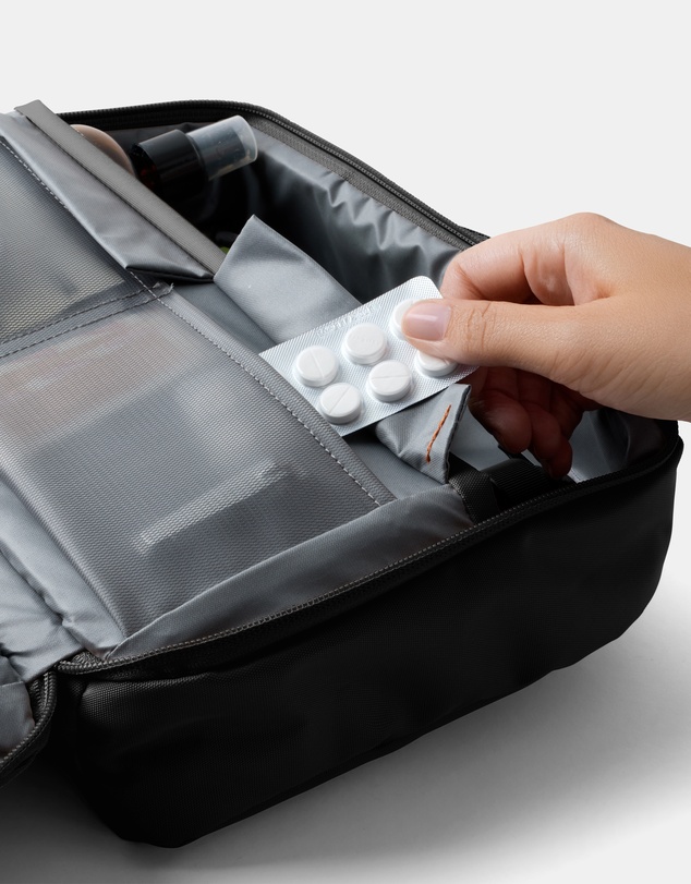 Bellroy - Hanging Toiletry Kit Plus