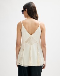 Minima Esenciales - Aisla Lace Insert Cami Top