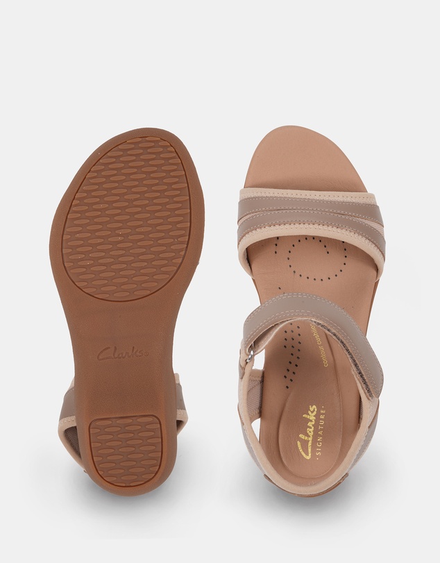 Clarks - Agnes Taupe