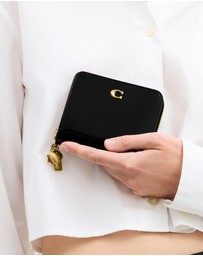 Coach - Essential Billfold Wallet With Charms