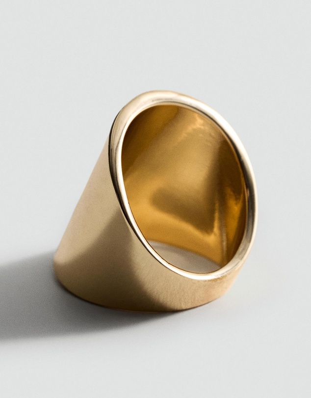 M.N.G - Ona Ring
