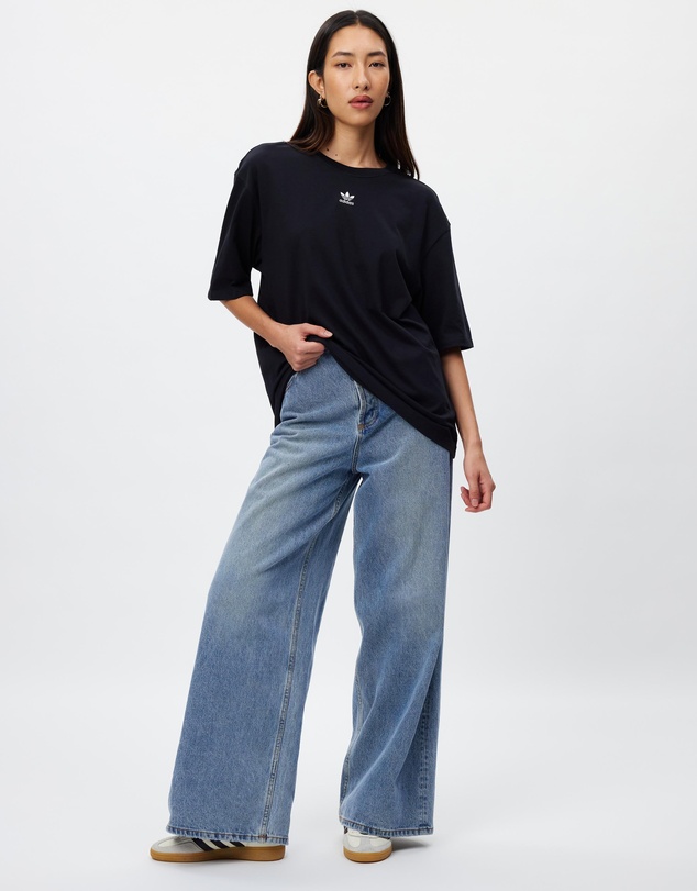 adidas Originals - Essentials Boyfriend Tee