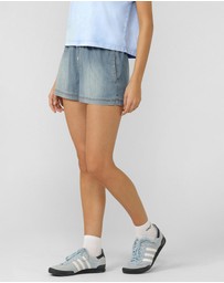 Lorna Jane - Off Duty Washed Denim Shorts
