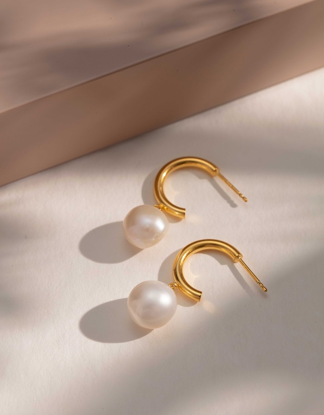 Kirstin Ash - Pearl Drop Hoops