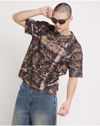 Insight - Serving Cropped Camo T-shirt
