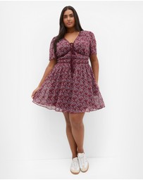 City Chic - Plus size Cara Ditsy Print Mini Dress - berry