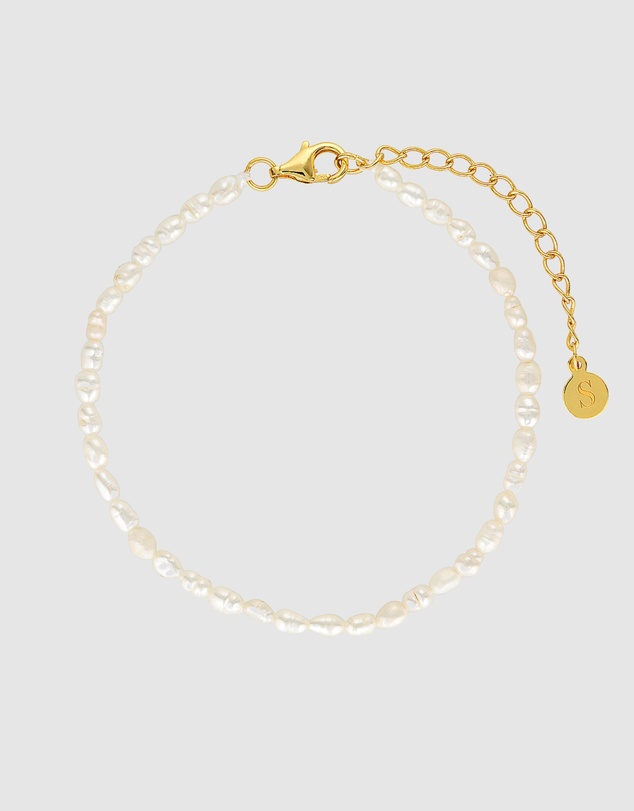 HOUSE OF SLANI - Dainty Freshwater pearl bracelet