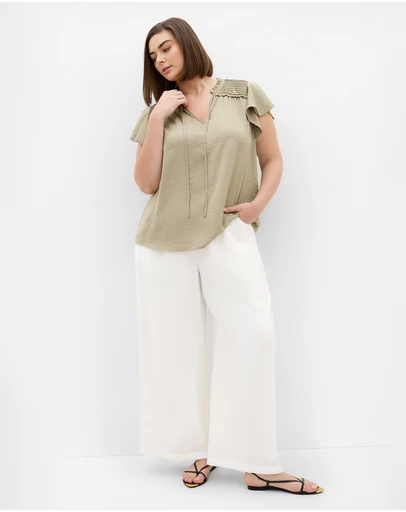 City Chic - Plus size Drama Queen Short Sleeve Shirt - sage