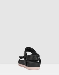 Rollie - Sandal Tooth Wedge