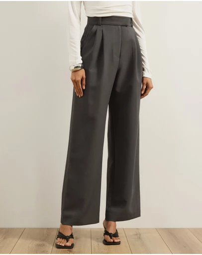 Atmos&Here - Kippa Pleated Pants