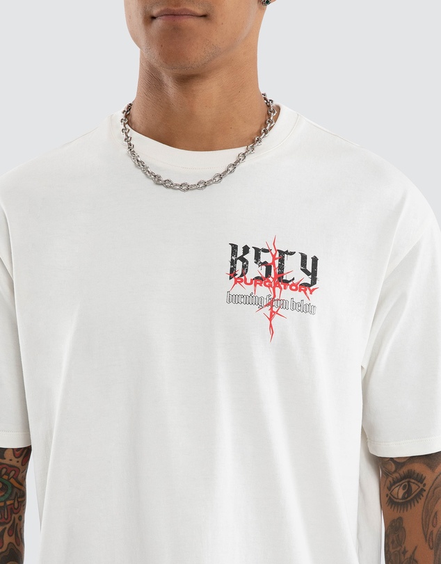 Kiss Chacey - Burning Box Fit Tee