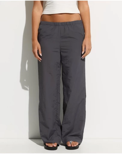 Dazie - Mikey Low Rise Tech Pants