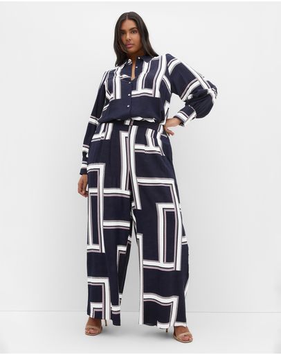 Sleek Stripes