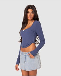 EDIKTED - Yara Ribbed Ruffle Hem Top