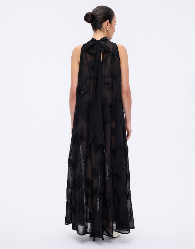 Minima Esenciales - Maelle Floral Applique Maxi Dress