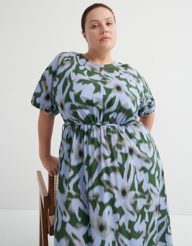 Kowtow - Illustrate Dress