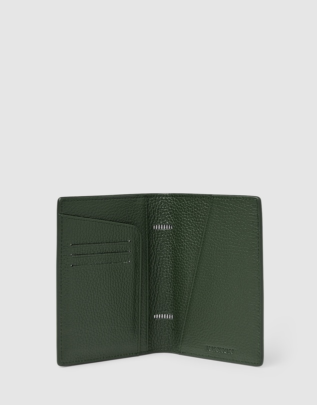 Kinnon - Earle Passport Holder
