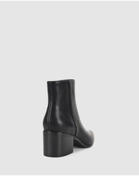 Verali - Fiona Ankle Boots