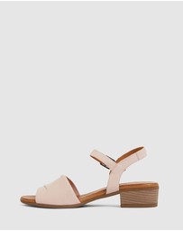 Easy Steps - Maisy
