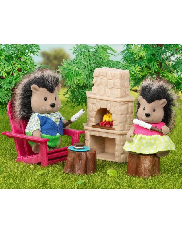 Lil Woodzeez - The McBristly Porcupines Miniature Animal Figurine Set