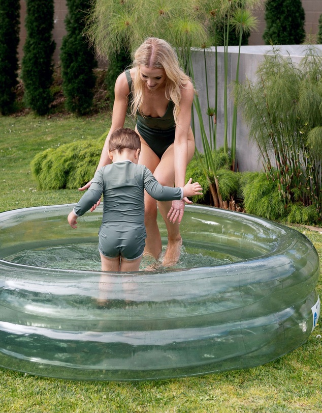 &Sunday - Seaglass Translucent Inflatable Round Paddling Pool