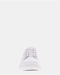 Mia Vita - Basha Lace-Up Casual Sneaker - White