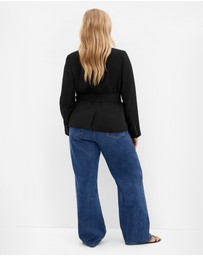 City Chic - Ivy Belted Blazer