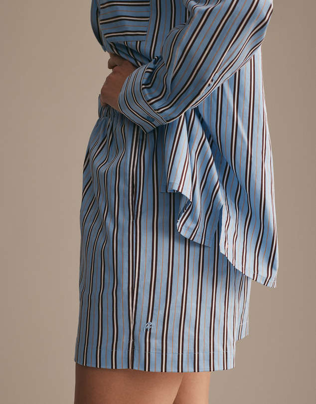 Resting - Soft Woven Cotton Kit Short