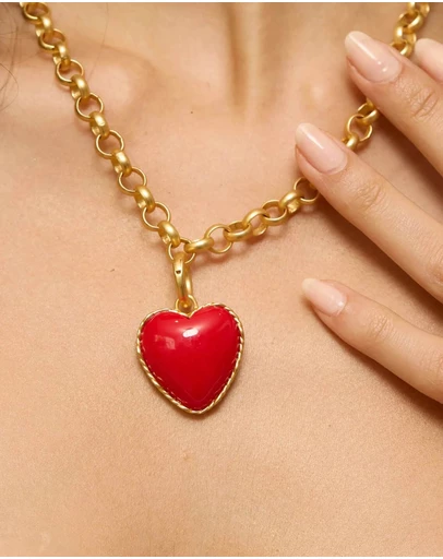 Emma Pills - Hot Heart Necklace