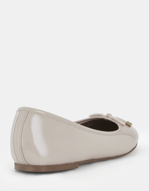 Miss Sofie - Lennie Flats