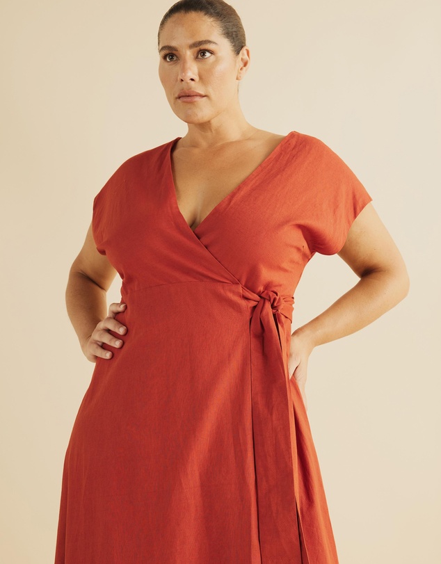 Atmos&Here Curvy - Lou Linen Blend Wrap Maxi Dress