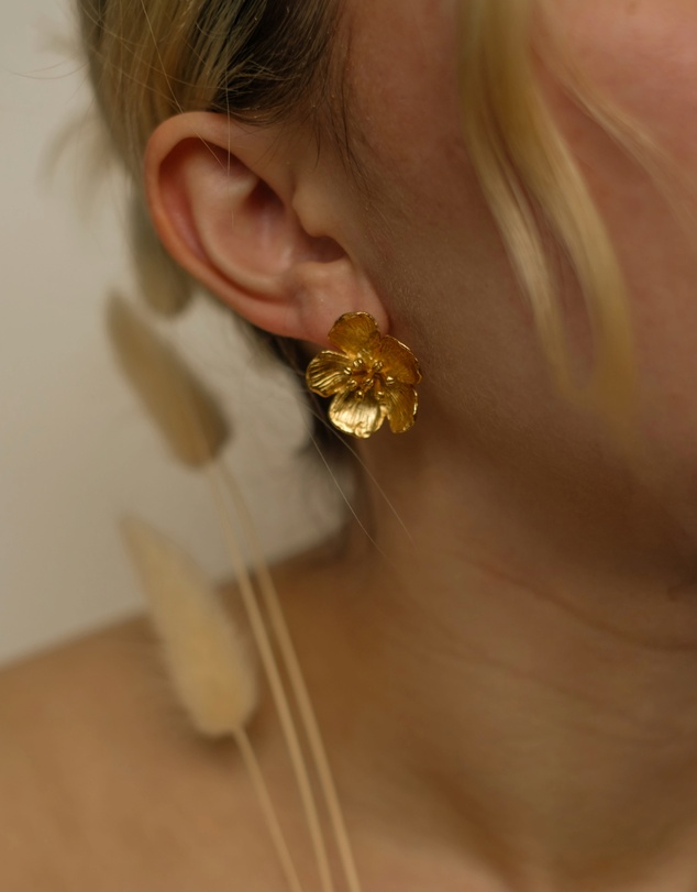Ottoman Hands - Buttercup Gold Flower Stud Earrings