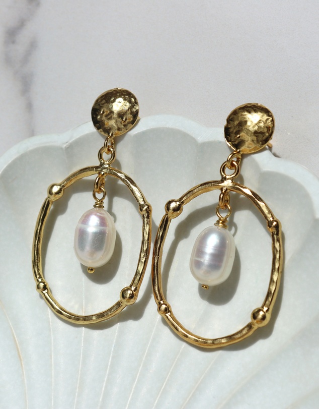 Ottoman Hands - Sloane Pearl Drop Stud Earrings