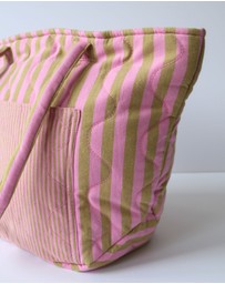 Mosey Me - Lilac Sprout Quilted Bag